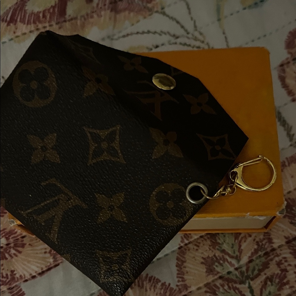Louis Vuitton Monogram Envelope Key Pouch in Brown and Gold Hardware - Picture 3 of 5